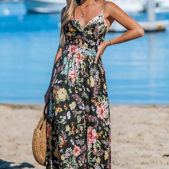 Floral Black Maxi Dress - Picture 1 of 3